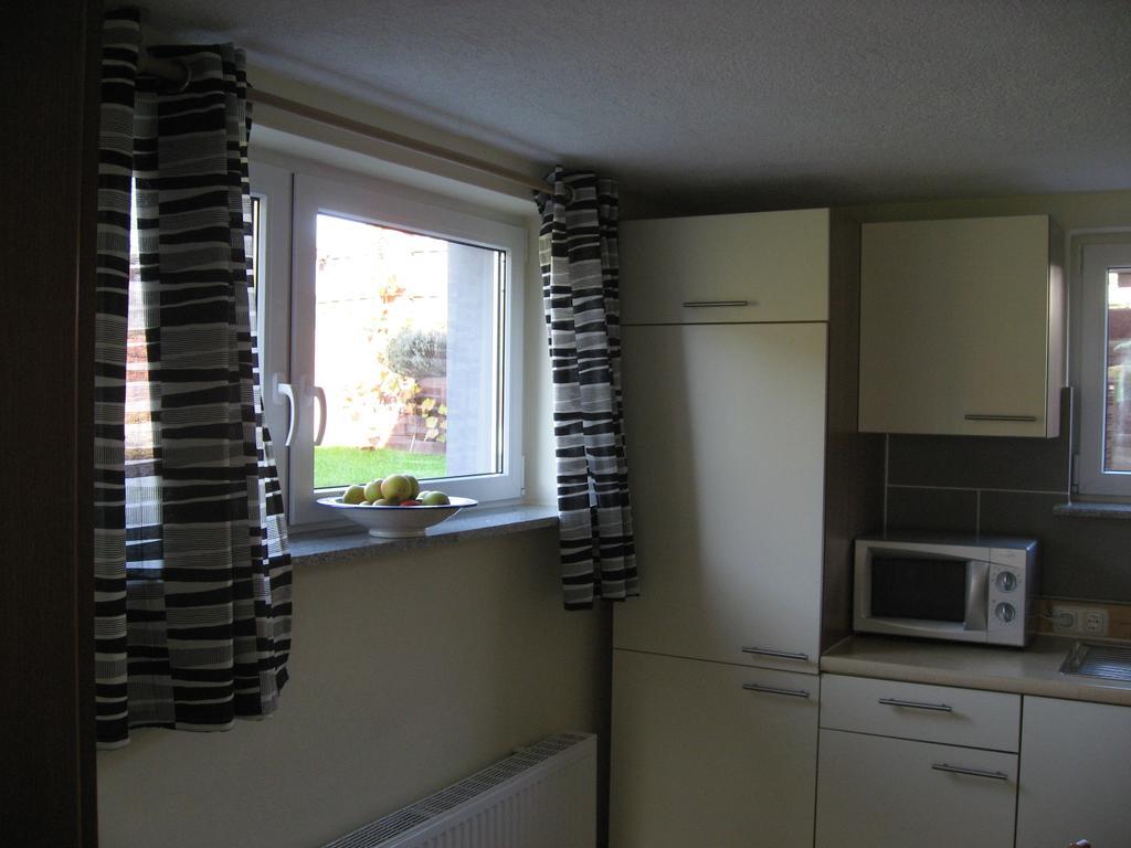 Ferienwohnung Jena-Zoellnitz Zollnitz Habitación foto