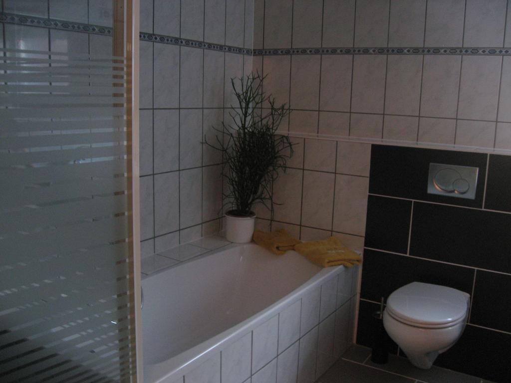 Ferienwohnung Jena-Zoellnitz Zollnitz Habitación foto